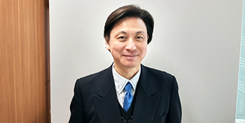 英語担当の蘆田先生